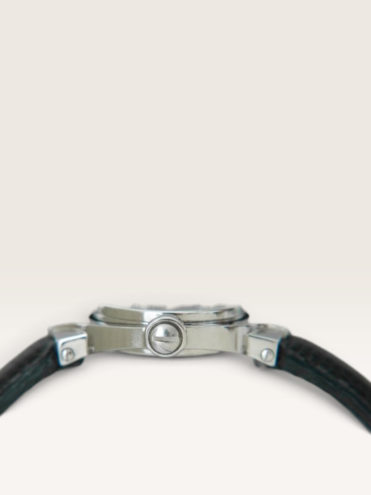 GUCCI Vintage Open Bangle Watch