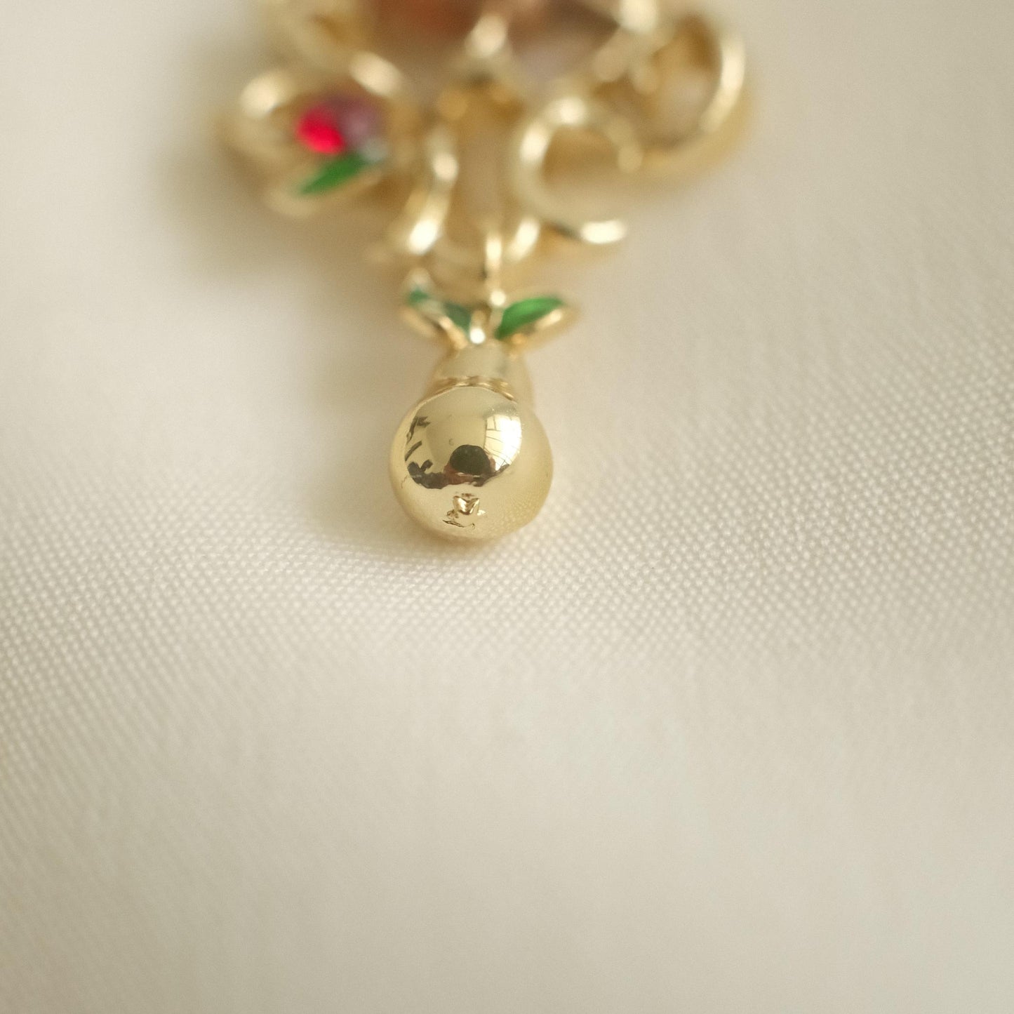 Partridge and Parl Lattice Pendant
