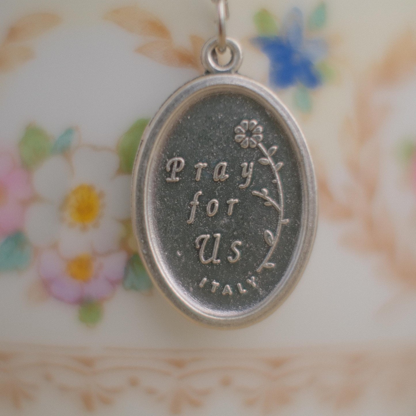 The Italian Médaille Pendant Necklace Collection: Holy Family
