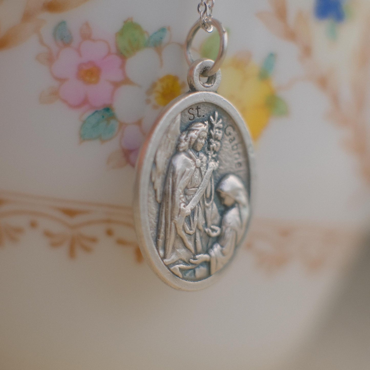 The Italian Médaille Pendant Necklace Collection: St. Gabriel