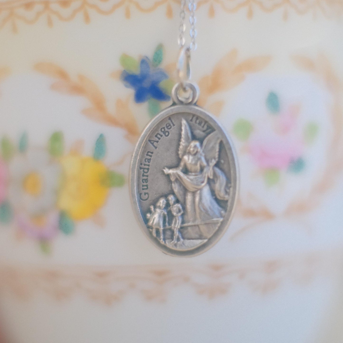 The Italian Médaille Pendant Necklace Collection: Guardian Angel