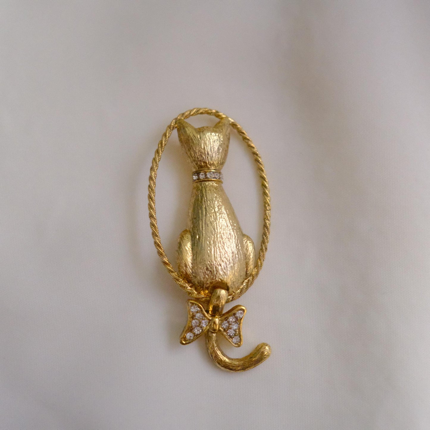 Cat Brooch