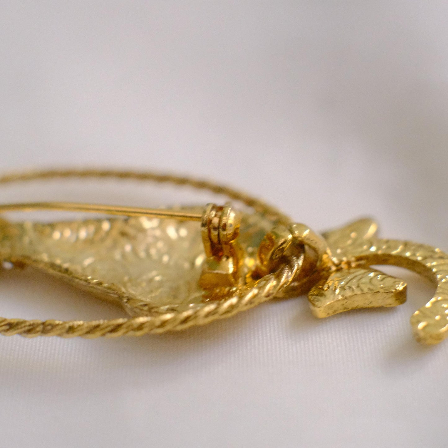 Cat Brooch