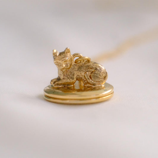 Cat Pendant Necklace