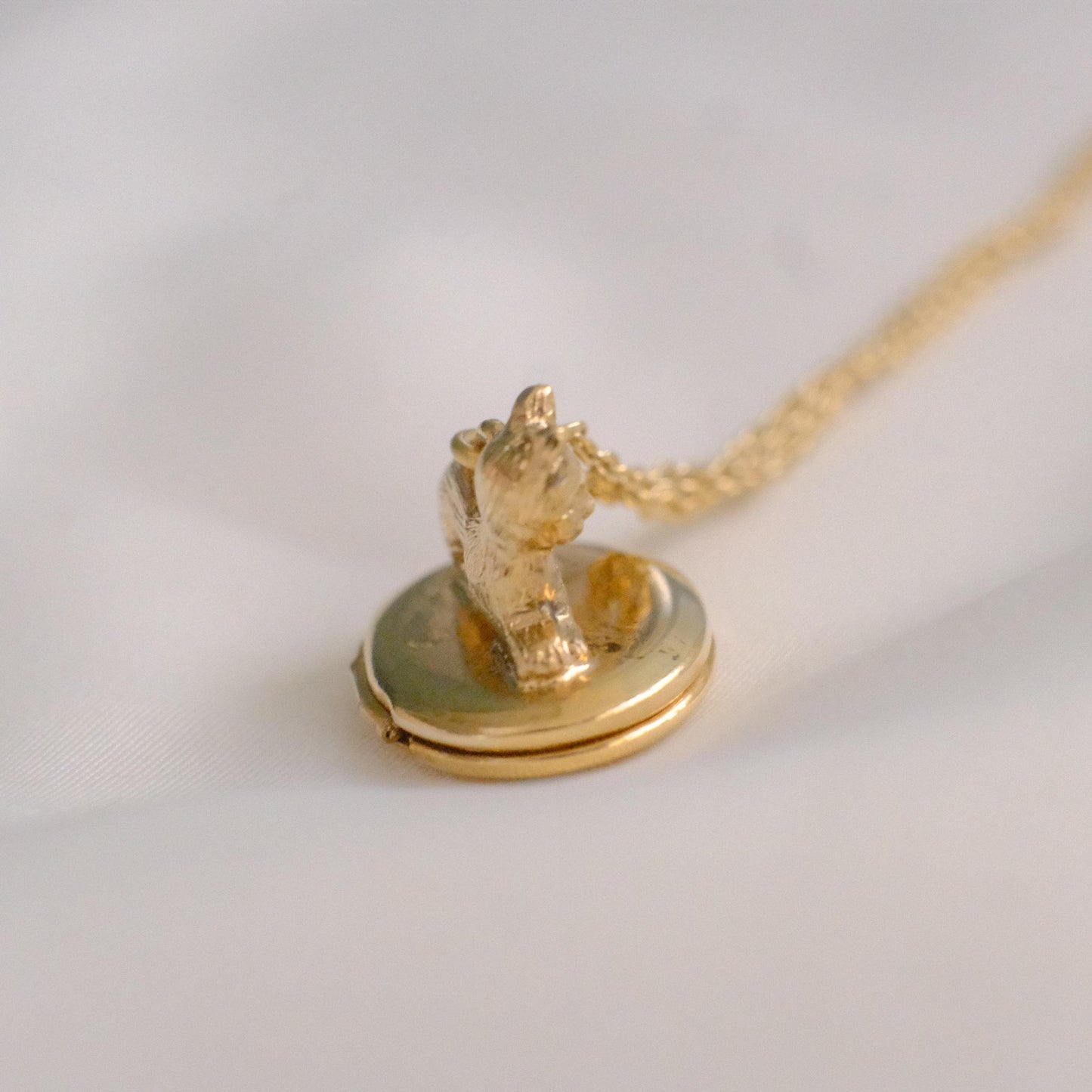 Cat Pendant Necklace