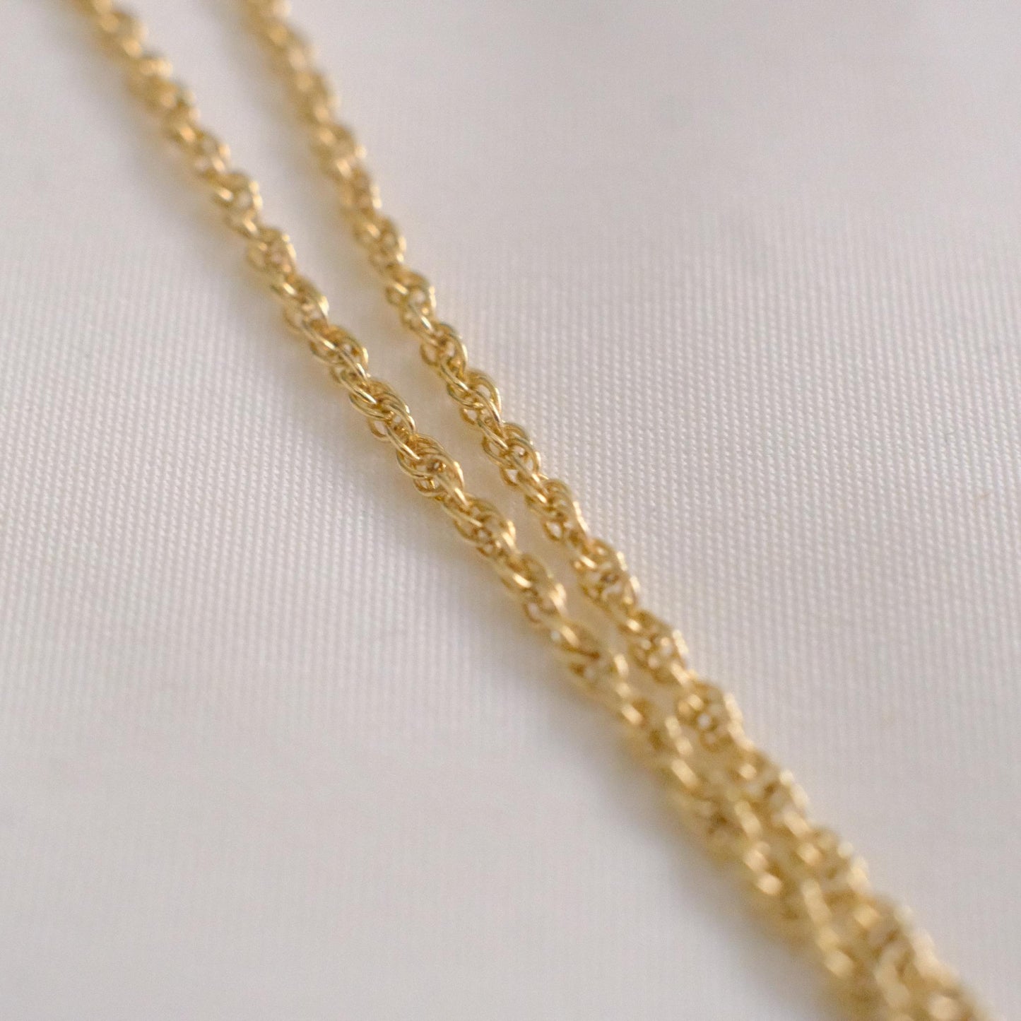 Cat Pendant Necklace