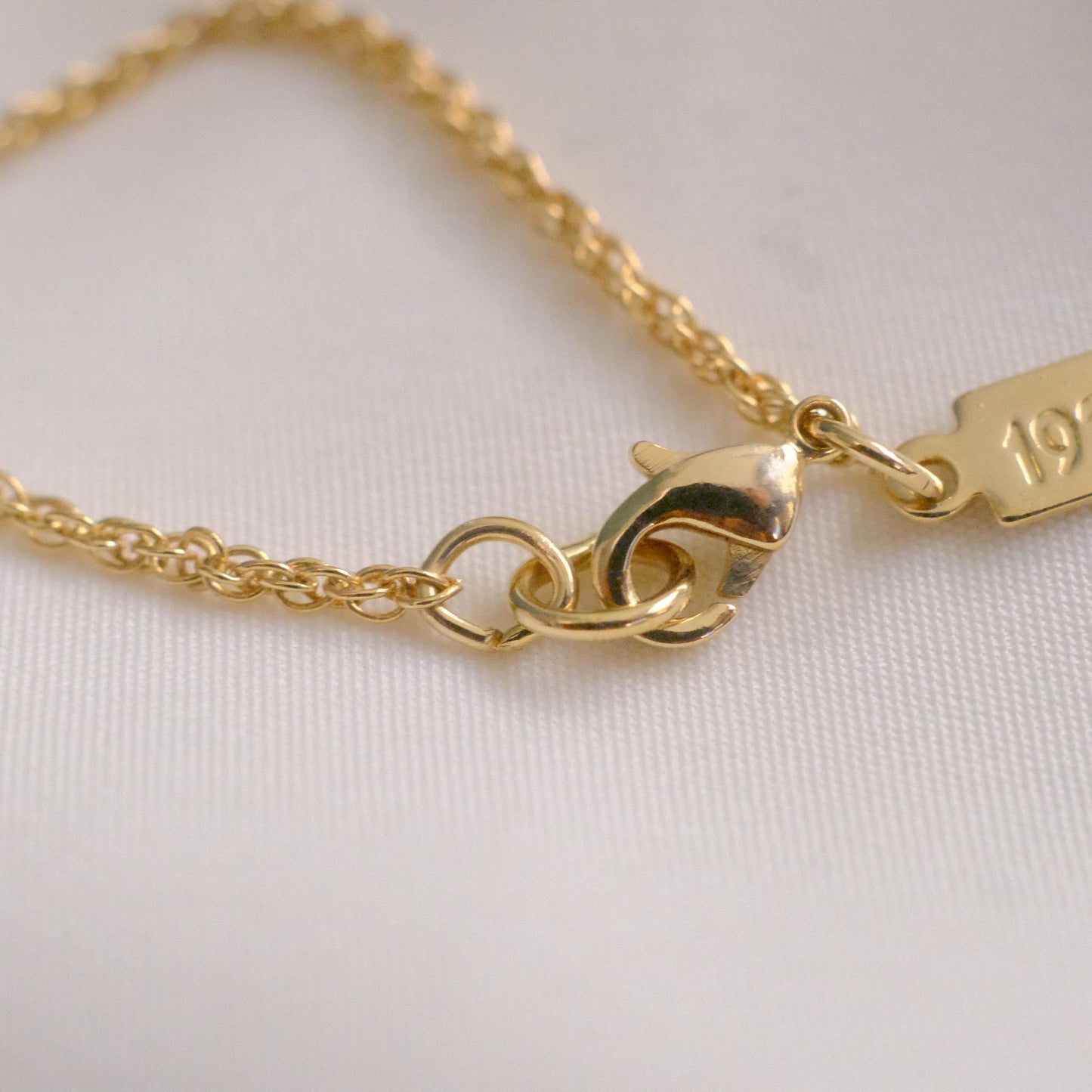 Cat Pendant Necklace