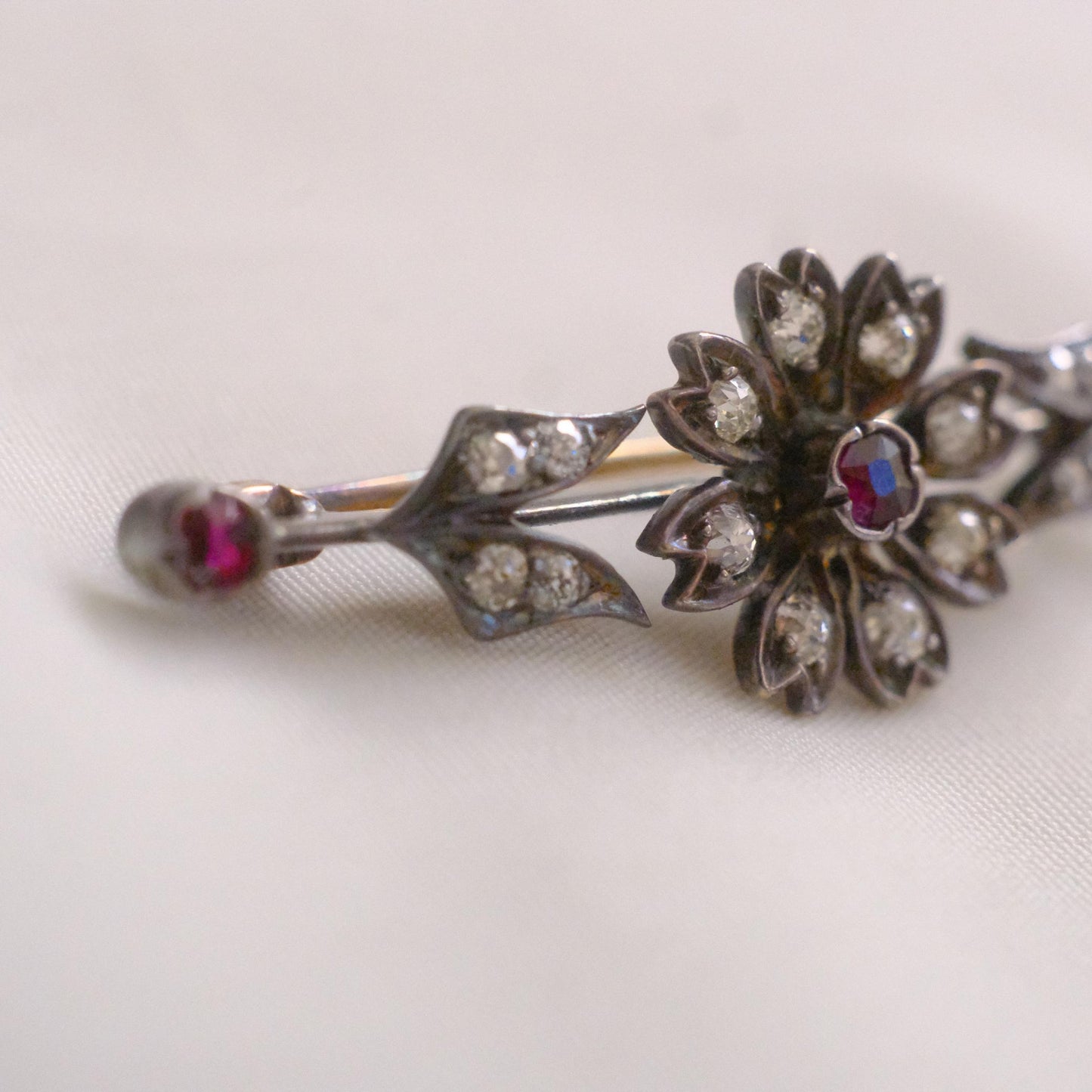 Vintage Floral Bar Brooch