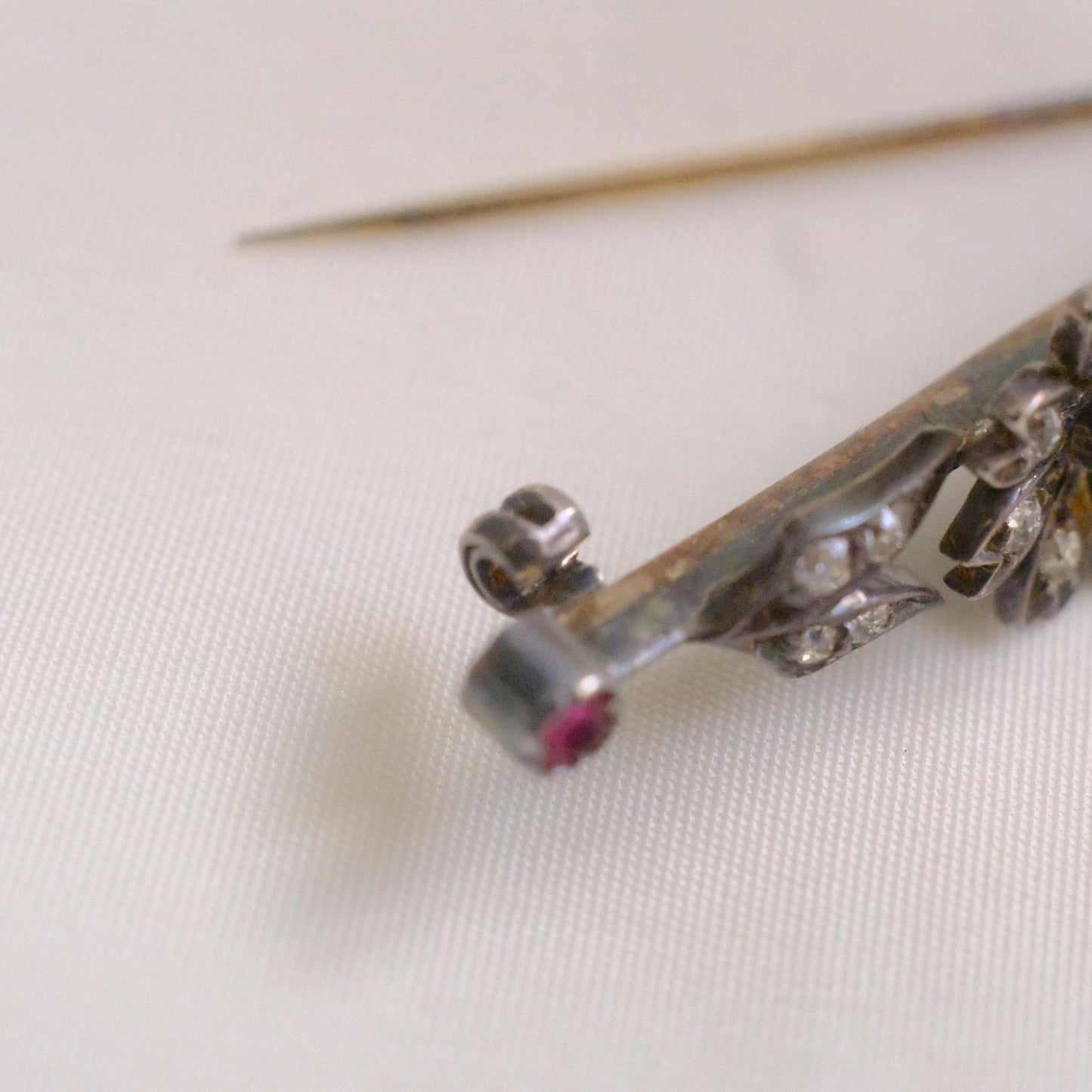 Vintage Floral Bar Brooch