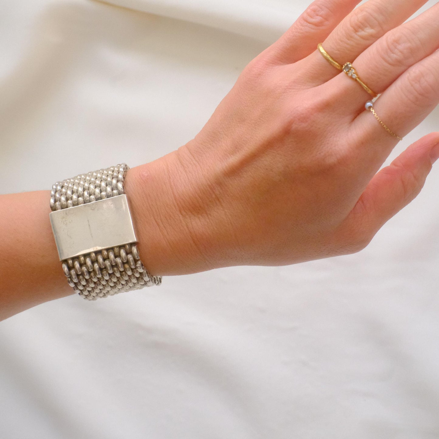 Vintage Wide Mesh Link Bracelet / Silver