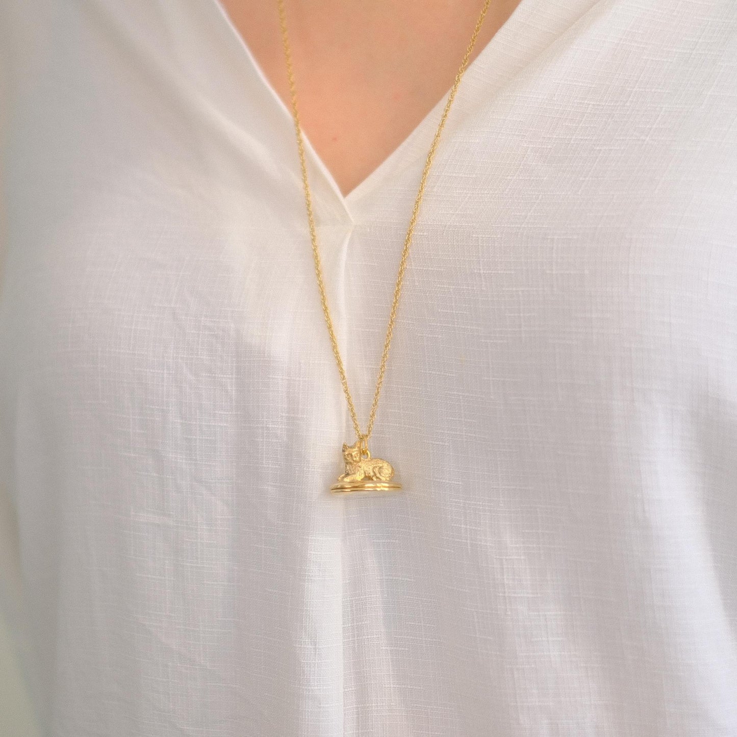 Cat Pendant Necklace