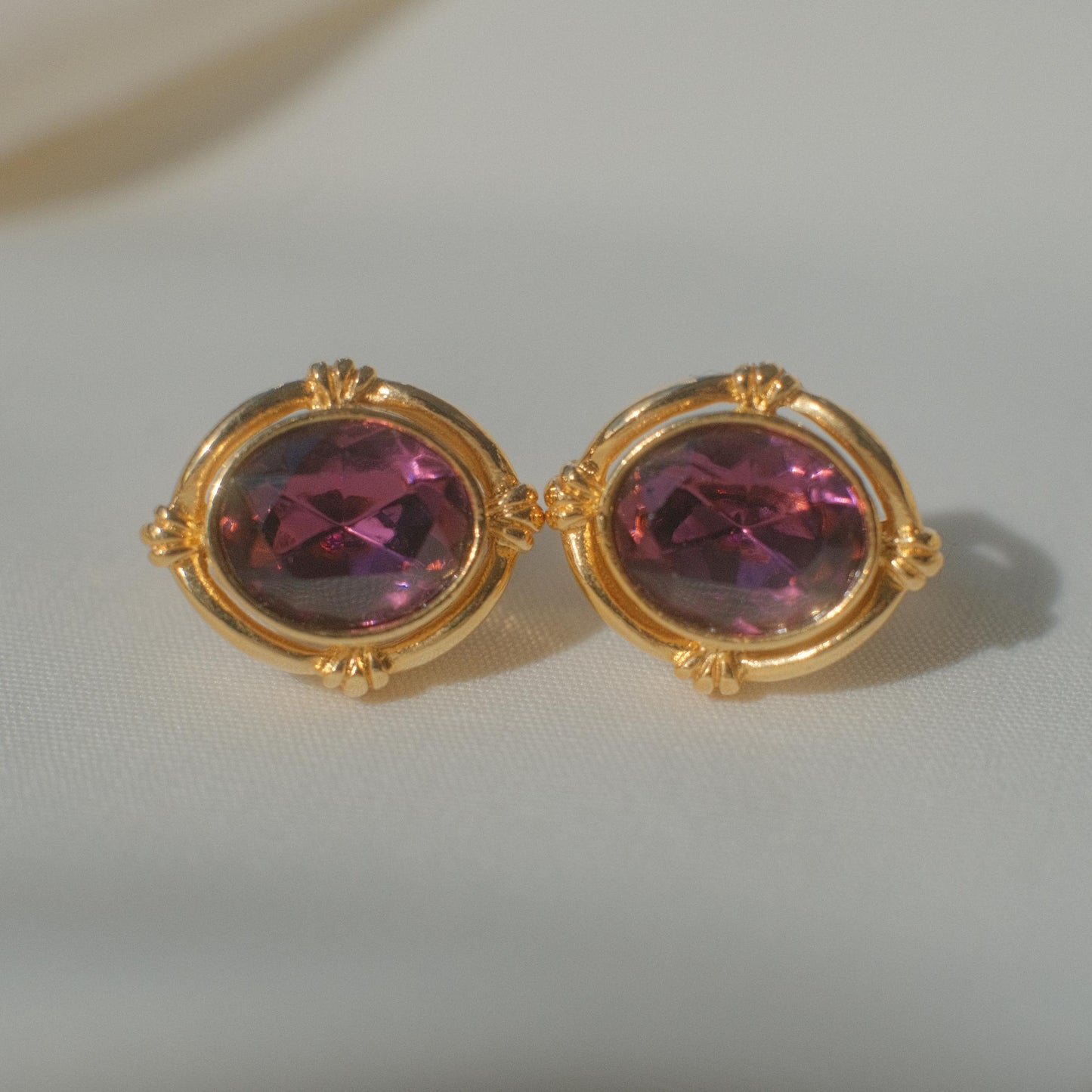 Vintage dainty frame violet glass earrings