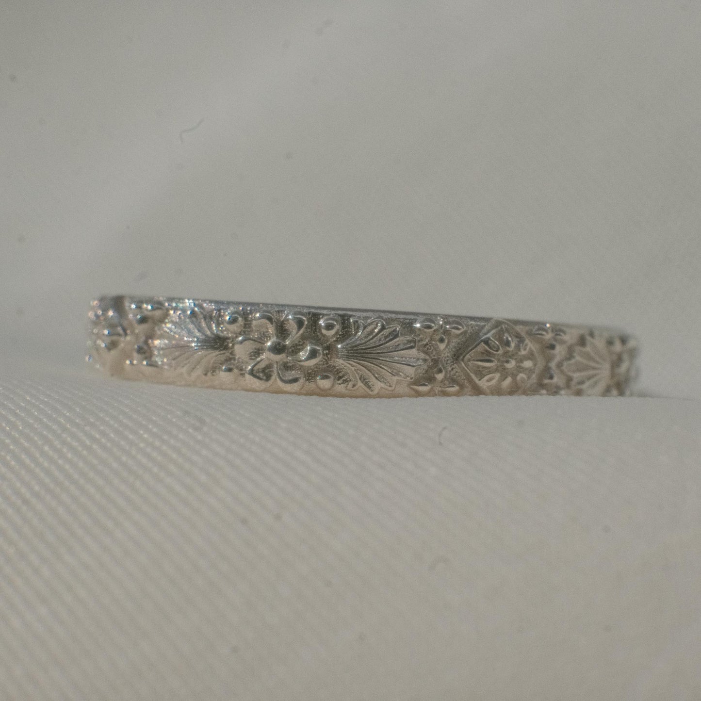 EMMA KRAFFT Victorian Wedding Band in Silver