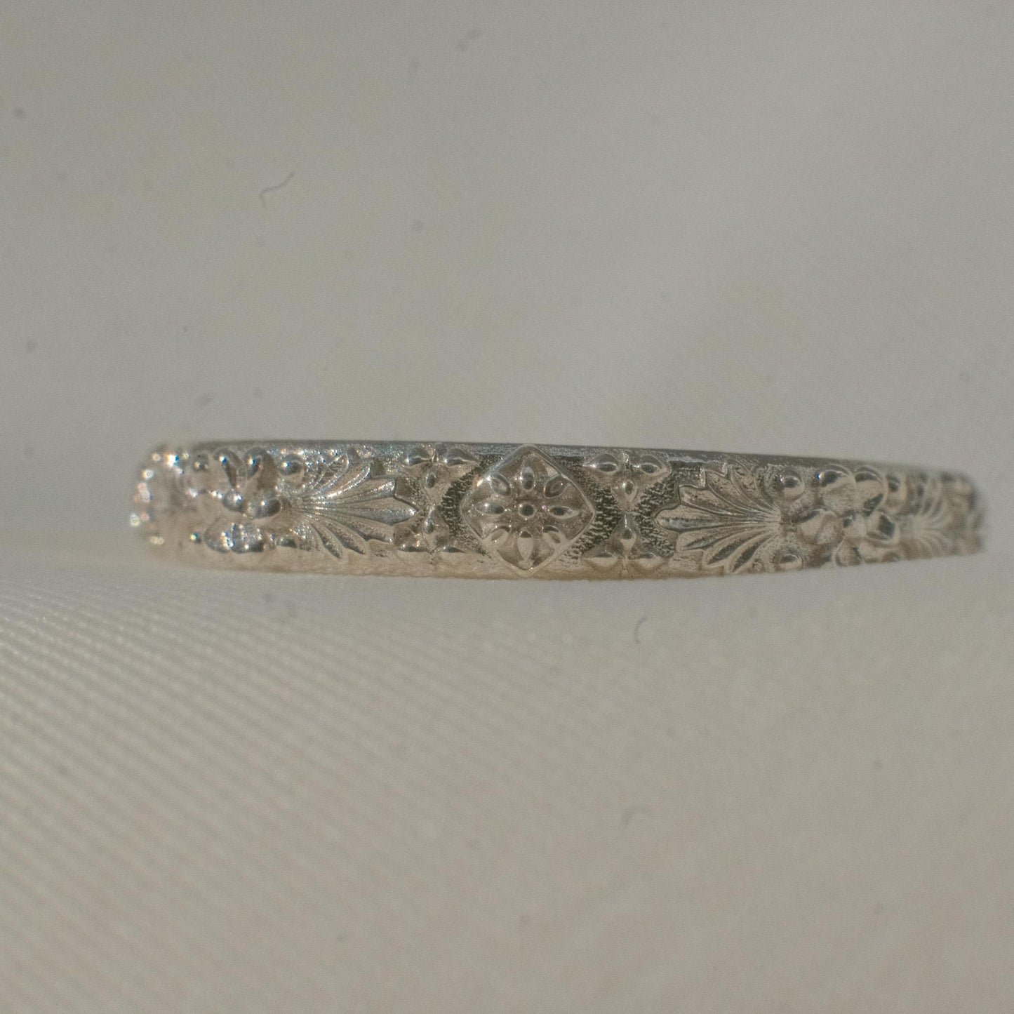 EMMA KRAFFT Victorian Wedding Band in Silver