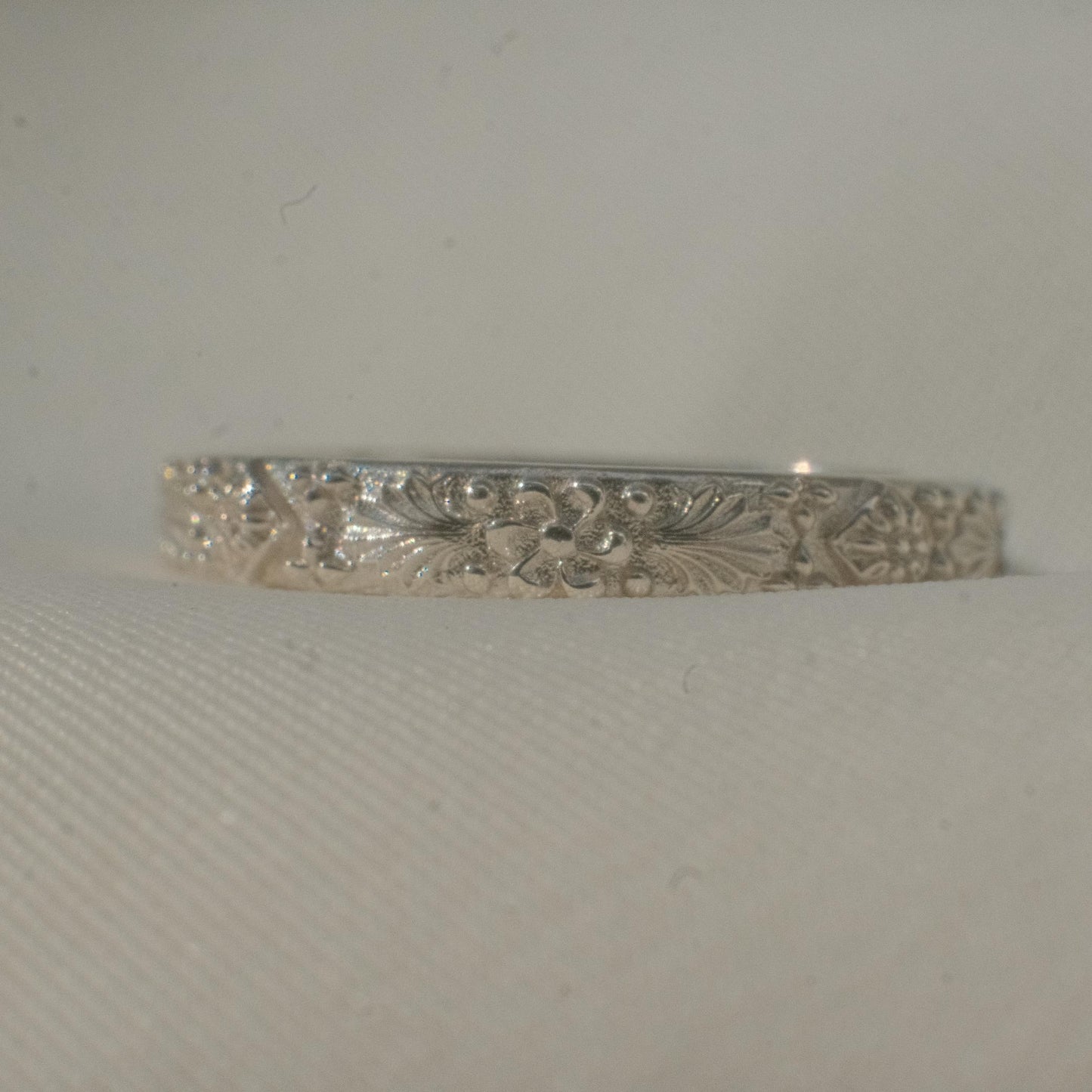 EMMA KRAFFT Victorian Wedding Band in Silver