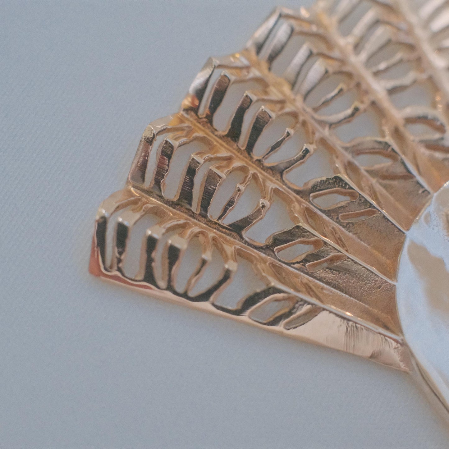 EMMA KRAFFT Peacock Kanzashi