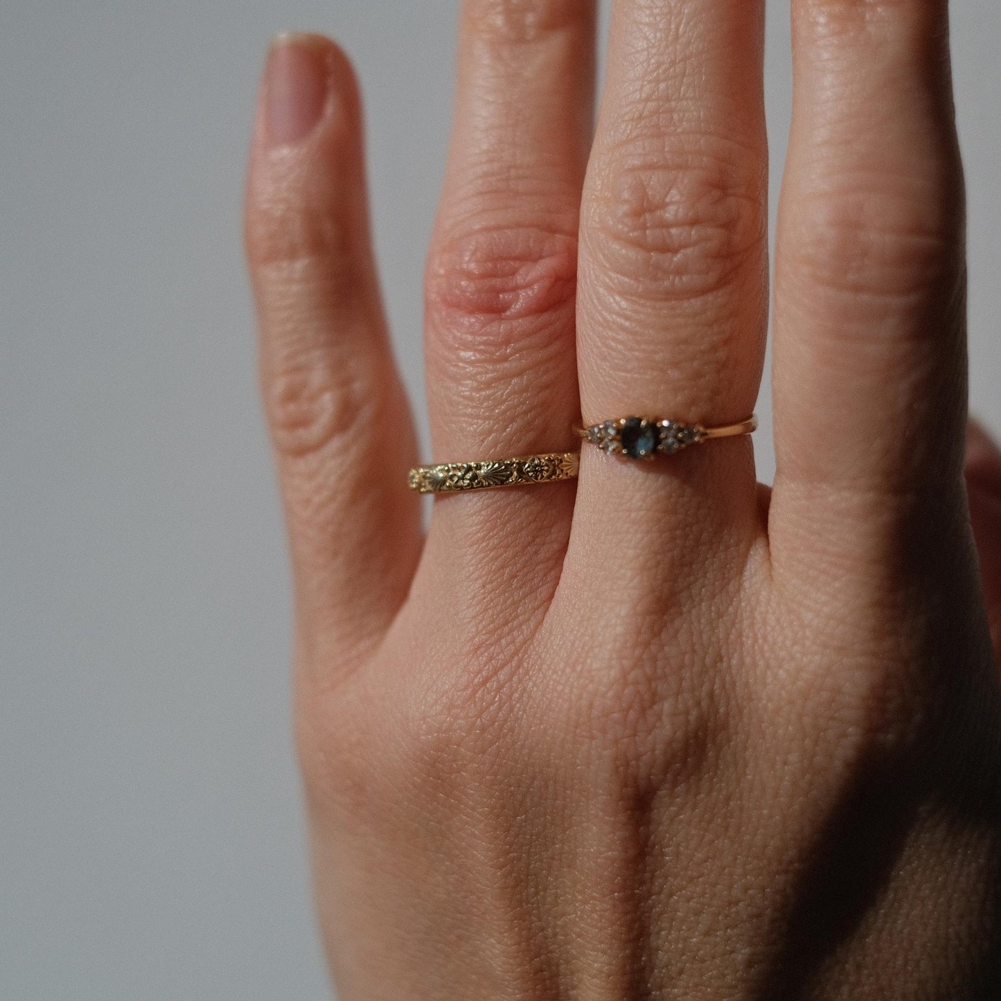 EMMA KRAFFT Victorian Wedding Band in Gold