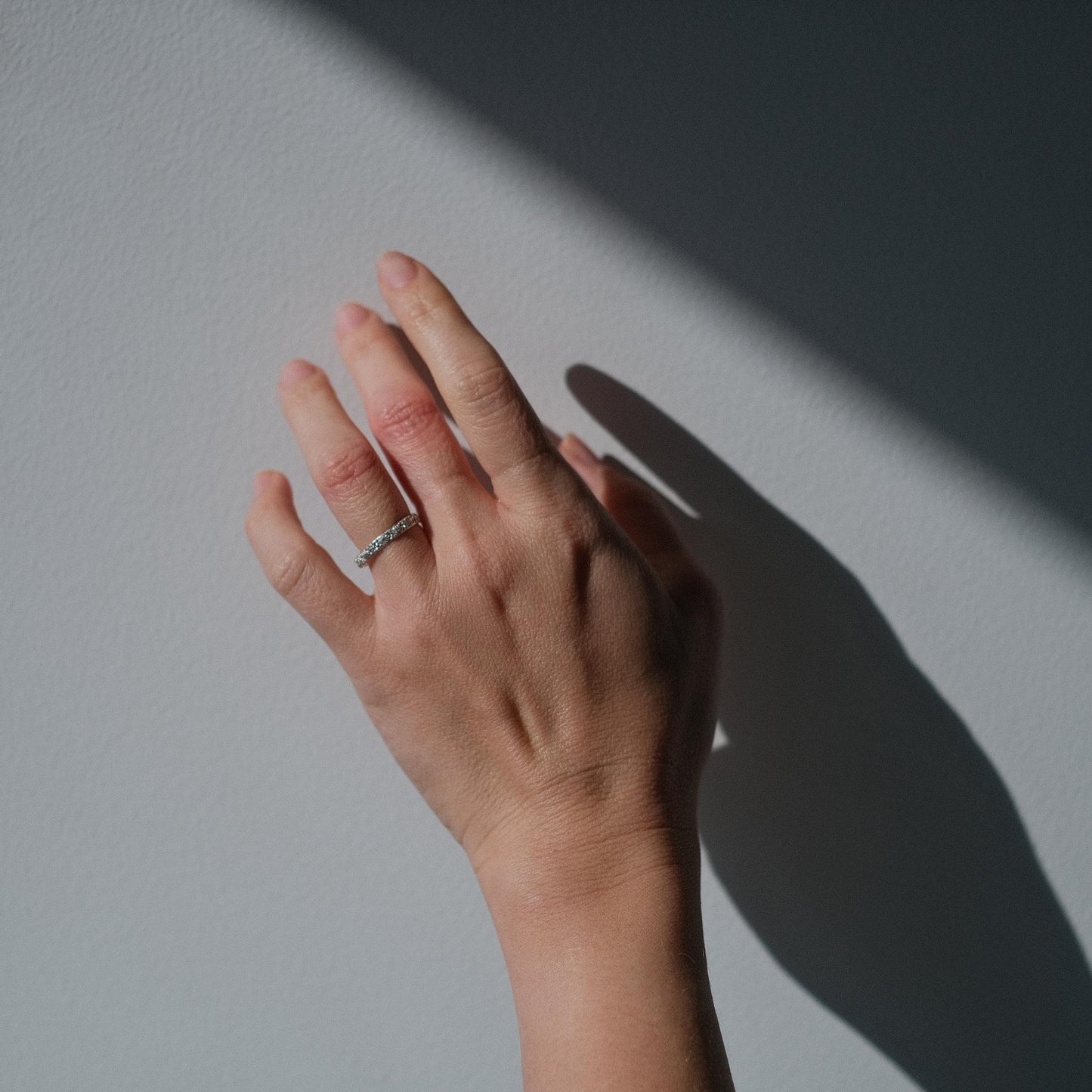 EMMA KRAFFT Victorian Wedding Band in Silver