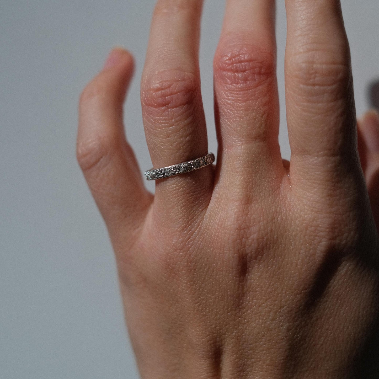 EMMA KRAFFT Victorian Wedding Band in Silver