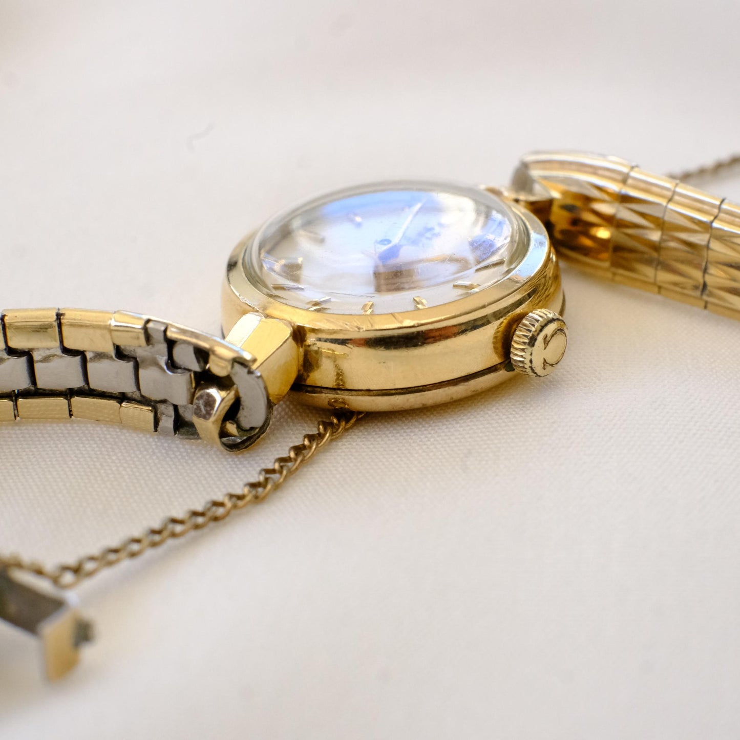 Vintage Omega Round Türler Watch