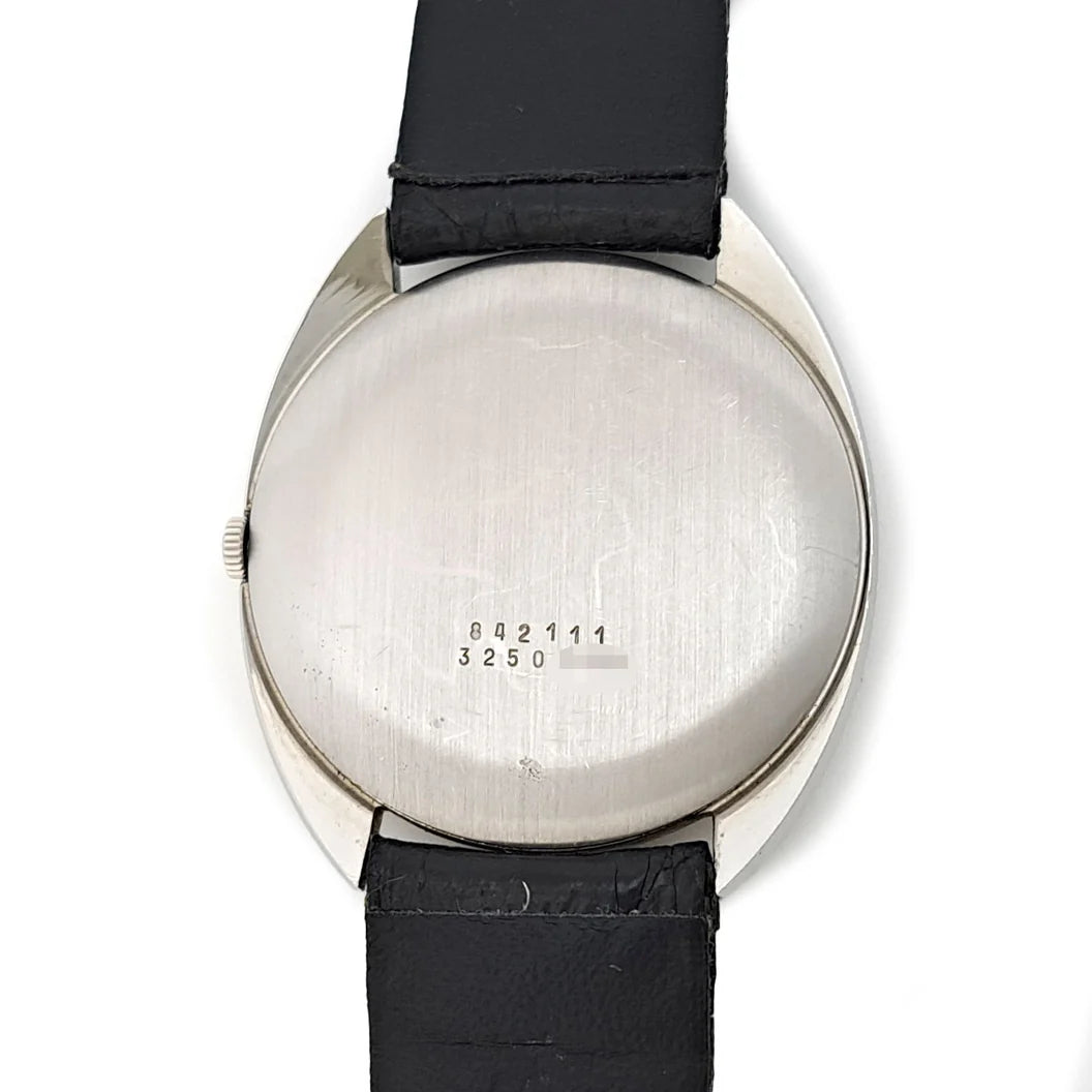 Vintage UNIVERSAL GENÈVE White Shadow 842111 Watch