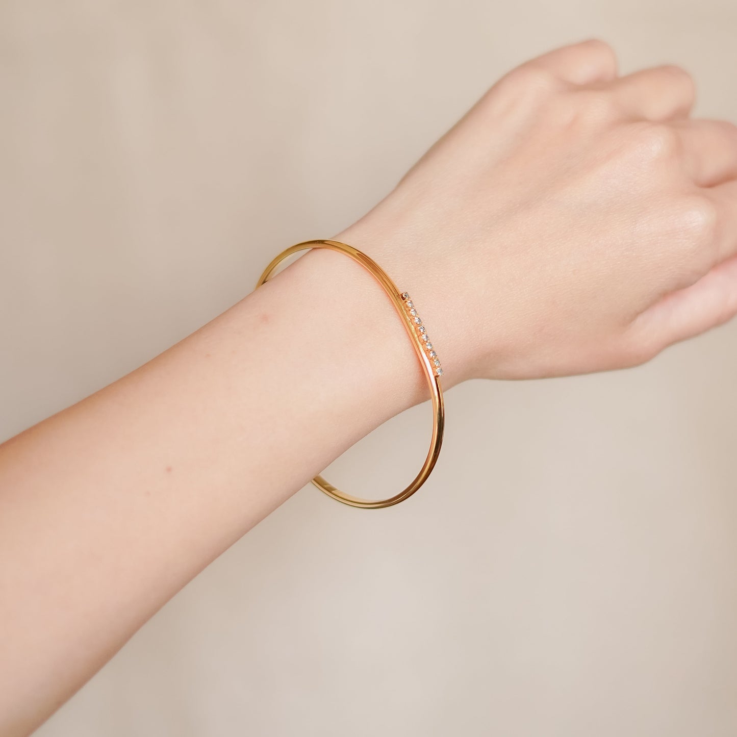 Vintage Gold Slim Bangle with Rhinestone Detail