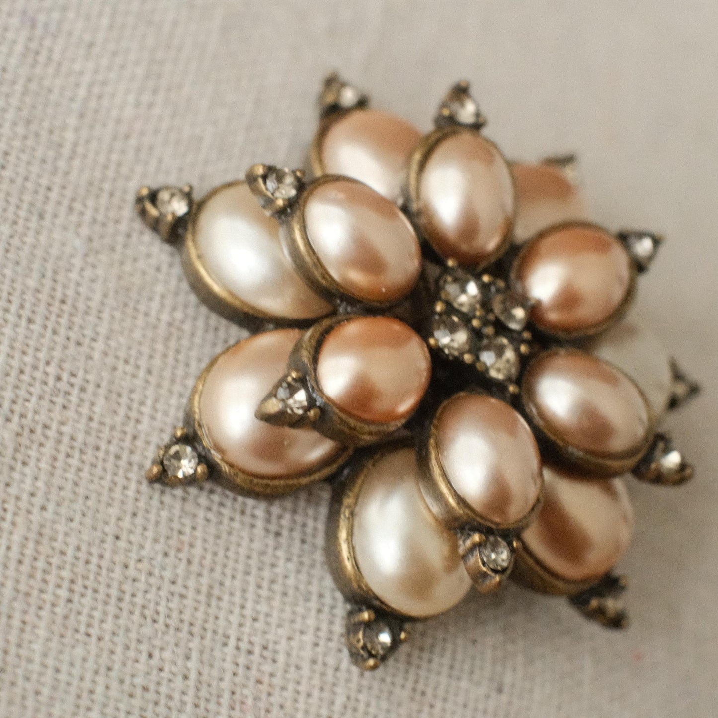 Vintage Floral Motif Shell Brooch