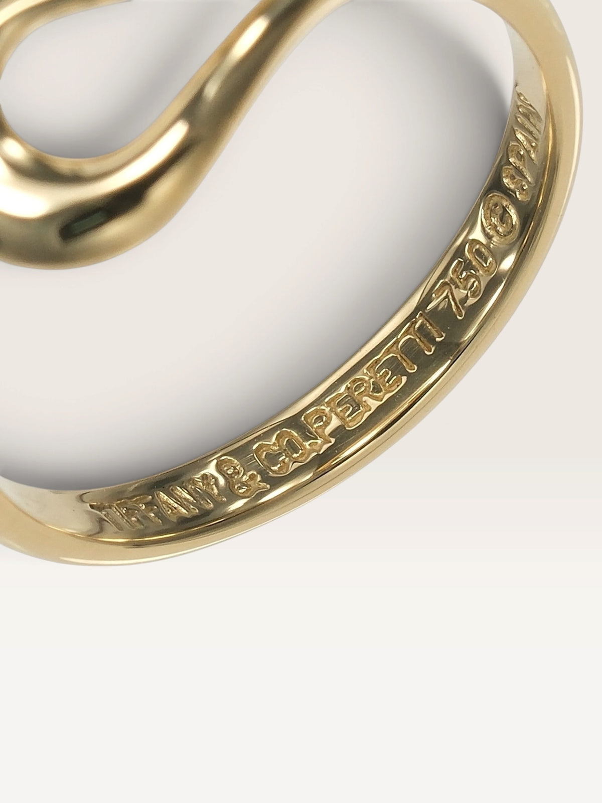 TIFFANY &amp; Co. Open Wave 18K Yellow Gold Ring