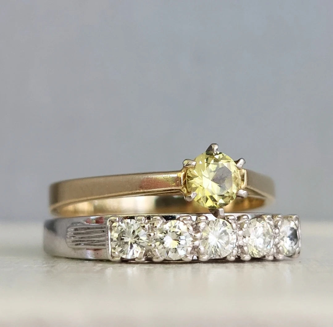 Vintage 9ct Gold Ring with Lemon Yellow Australian Sapphire