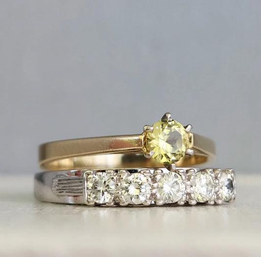 Vintage 9ct Gold Ring with Lemon Yellow Australian Sapphire