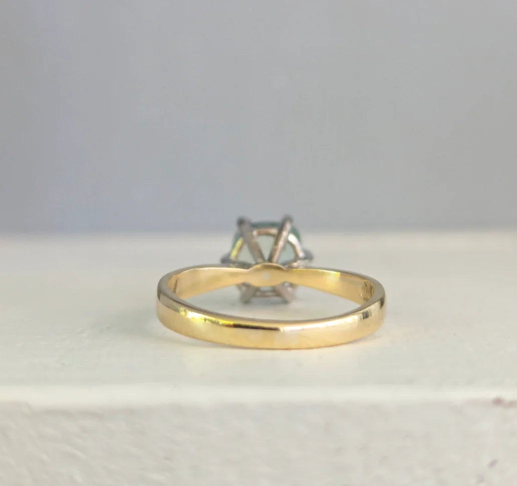 Vintage 9ct Yellow & White Gold Ring with Ethereal Natural Tourmaline