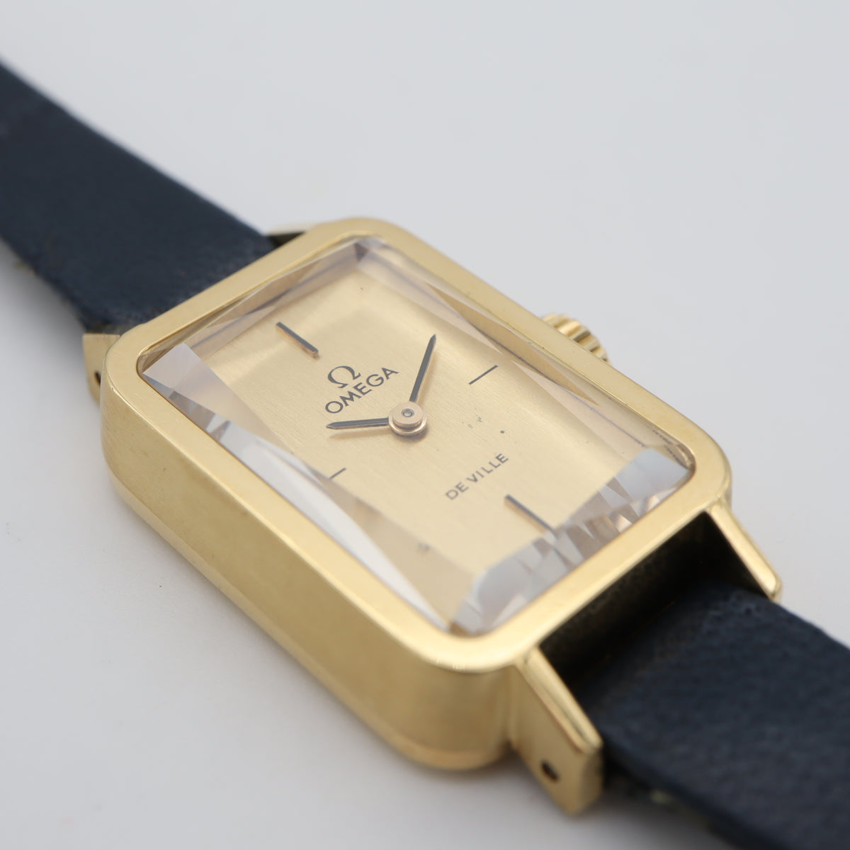 Vintage Omega De Ville 18-carat gold wind-up
