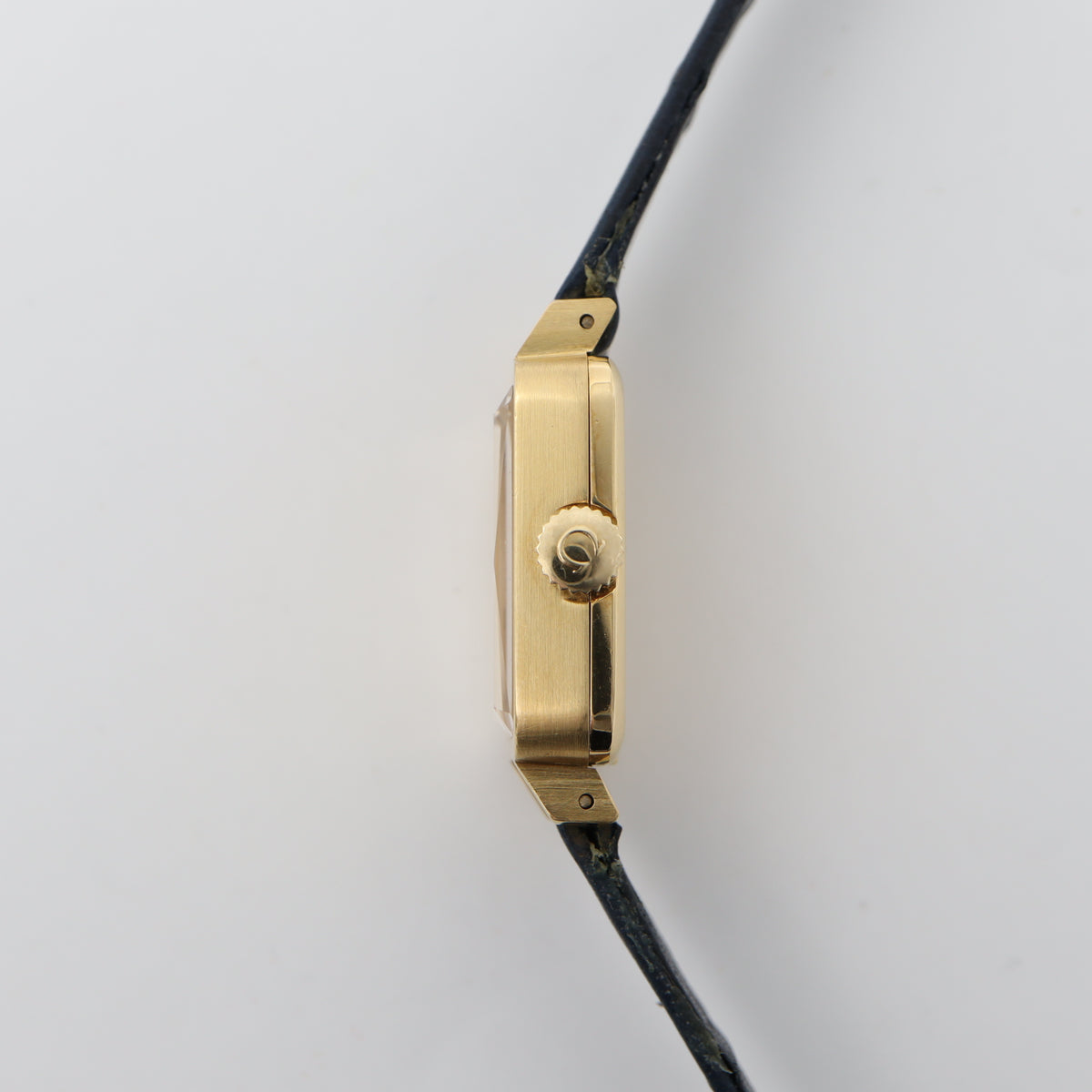 Vintage Omega De Ville 18-carat gold wind-up