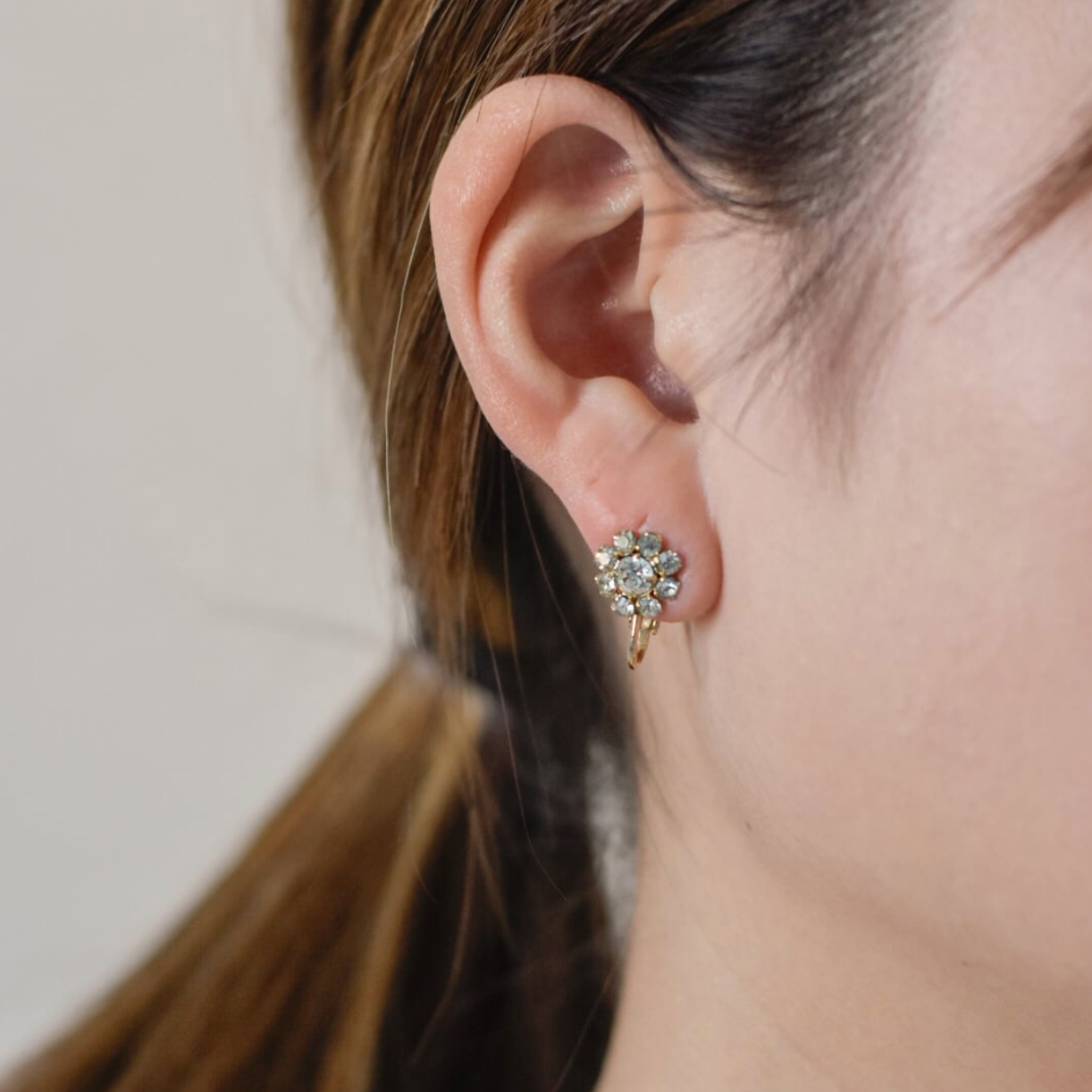 Vintage Floral Motif Rhinestone Earrings