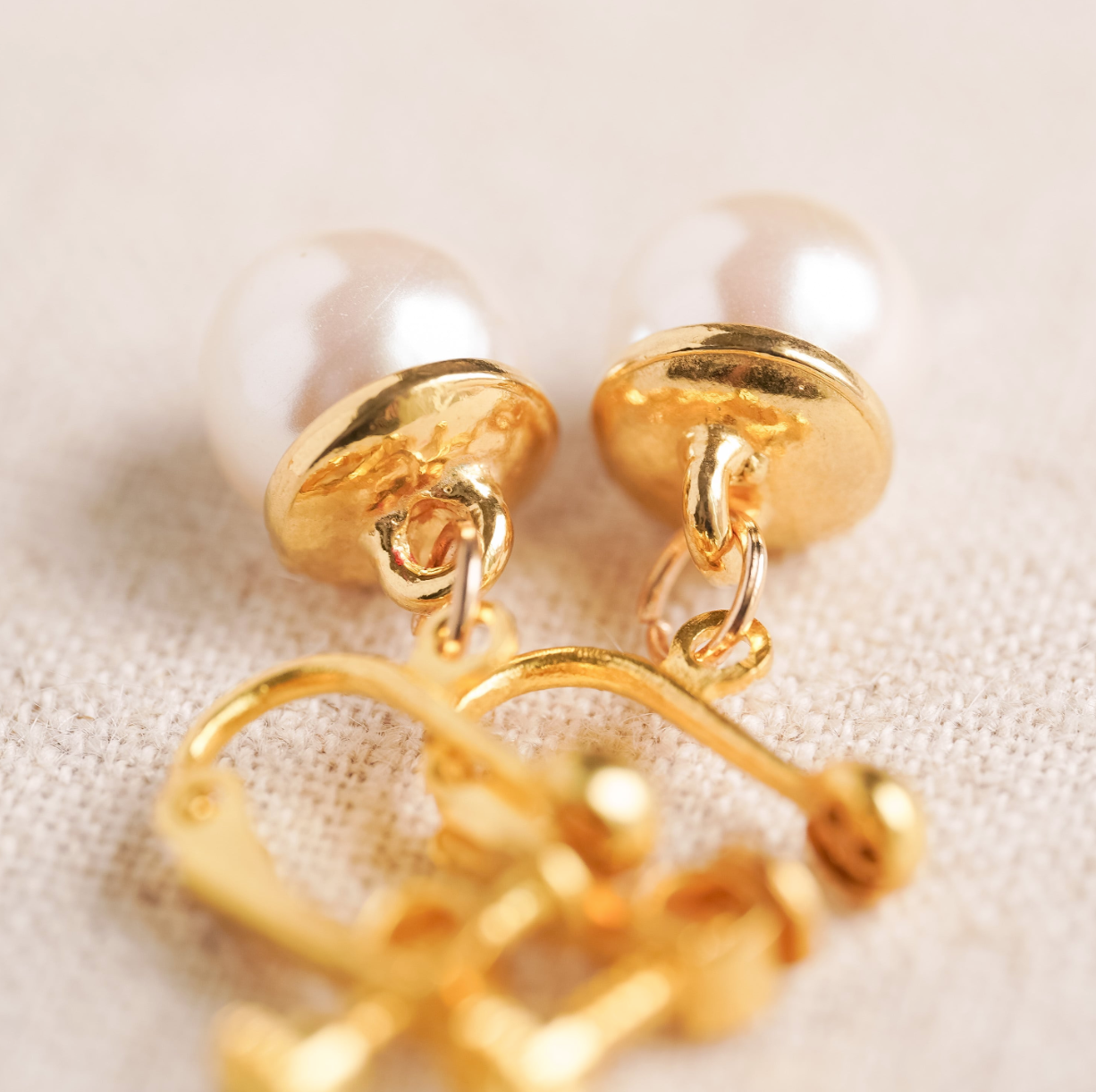 Vintage Costume Pearl Earrings