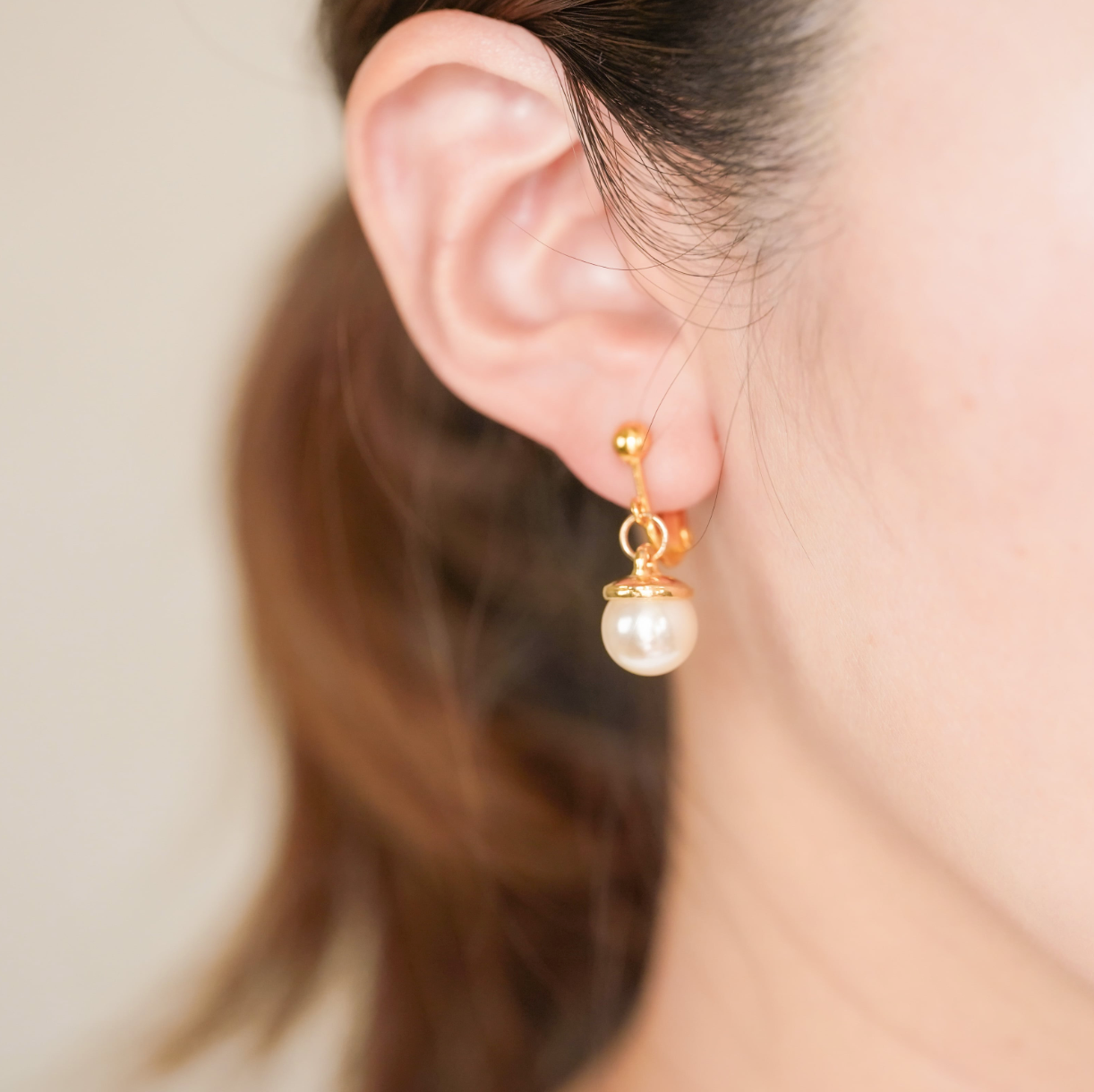 Vintage Costume Pearl Earrings