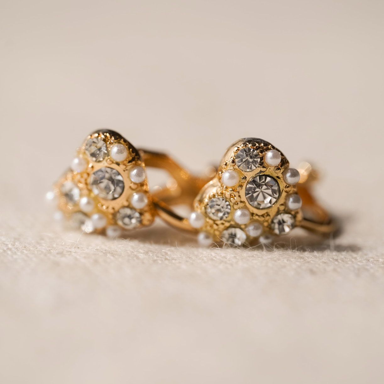 Vintage Asymmetric Heart Motif Earrings