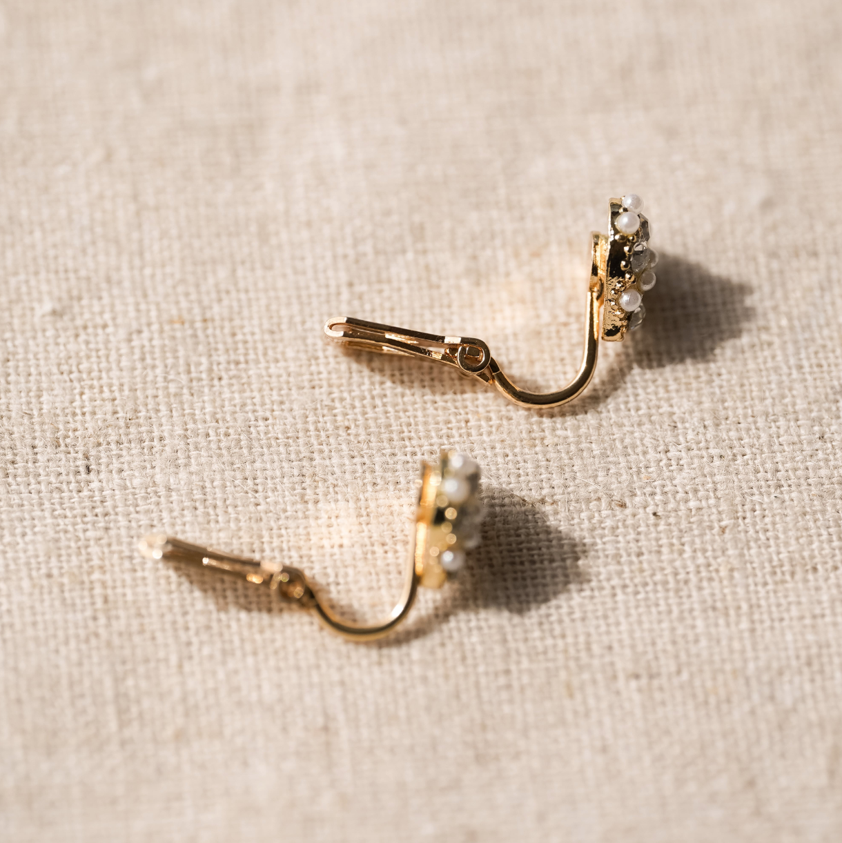 Vintage Asymmetric Heart Motif Earrings