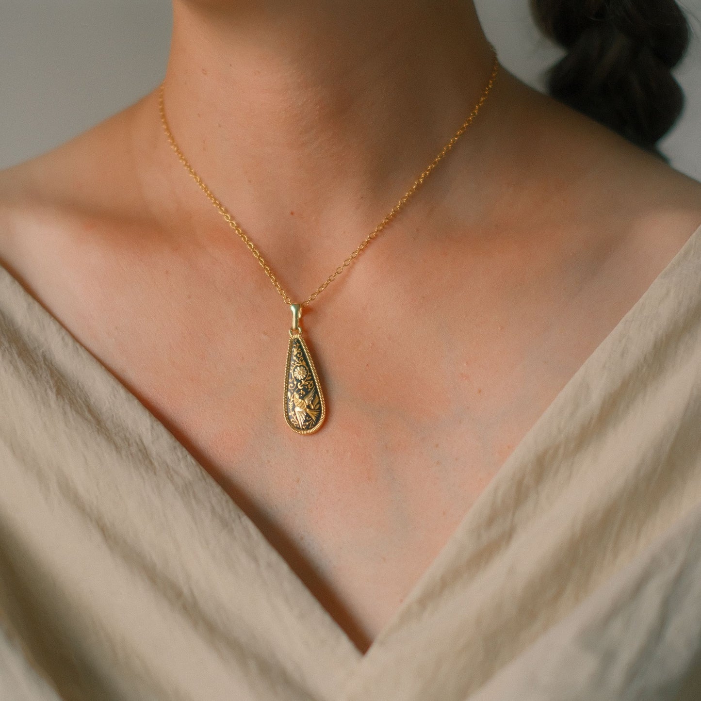 Continental Collection 3: ダマスクスペンダント "Mariana"