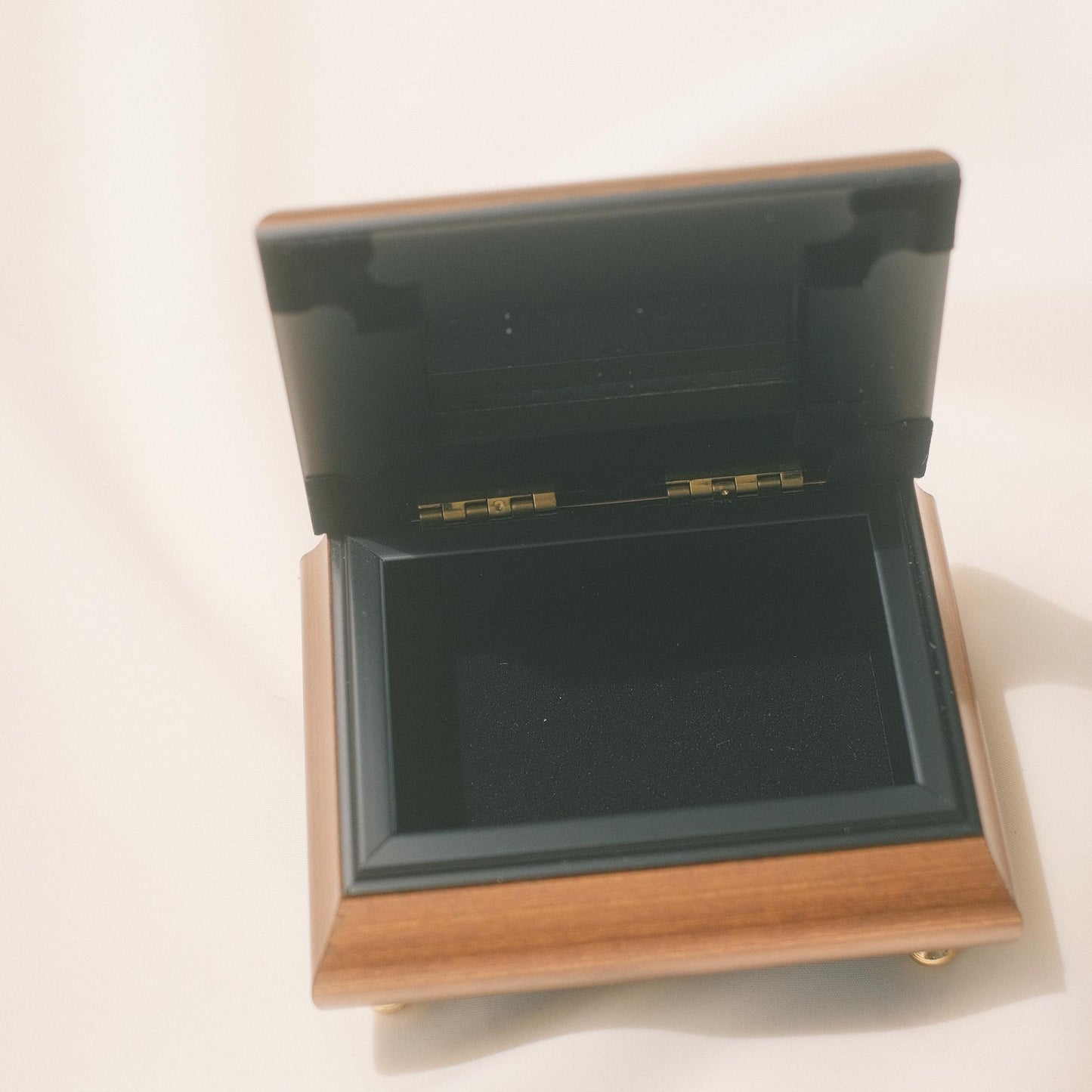 Continental Collection 6: ダマスクス ジュエリーボックス ウッド "Nerea"