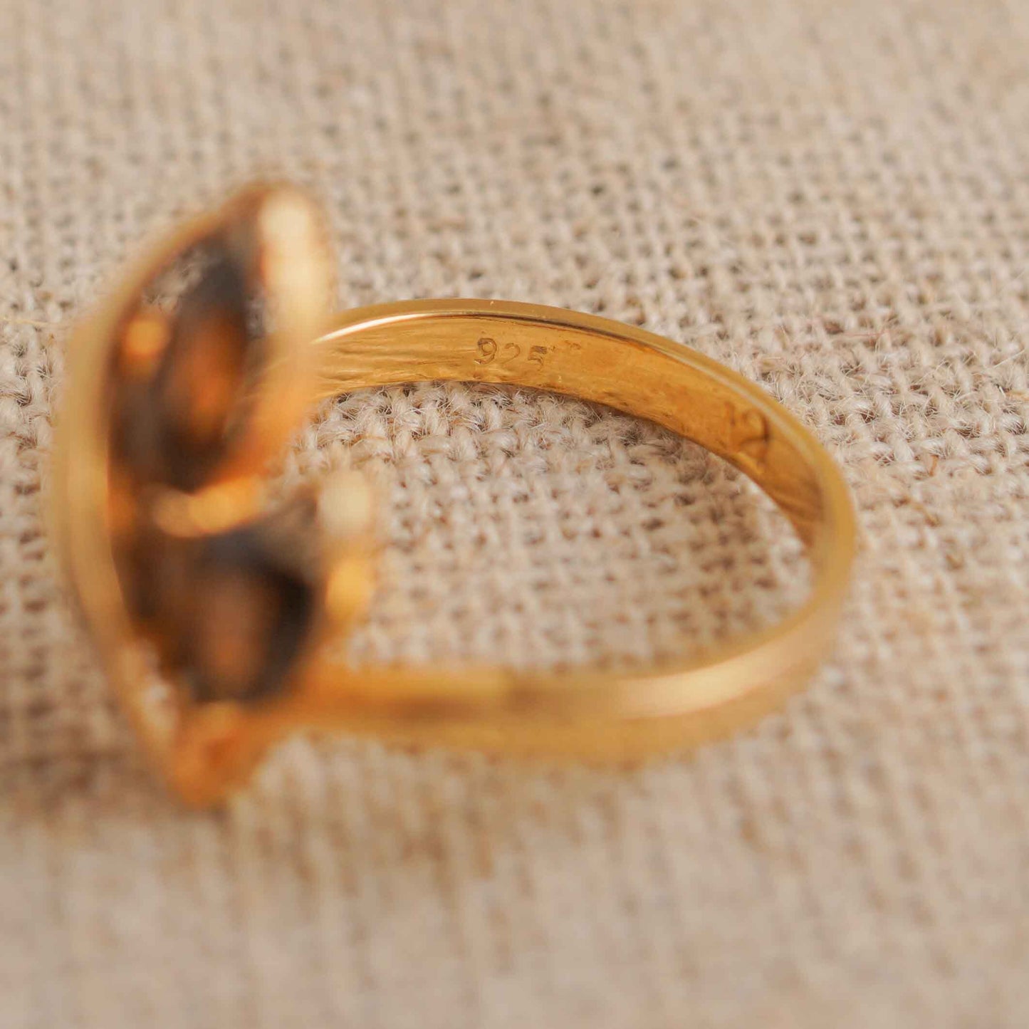 Vintage Leaf Motif Ring