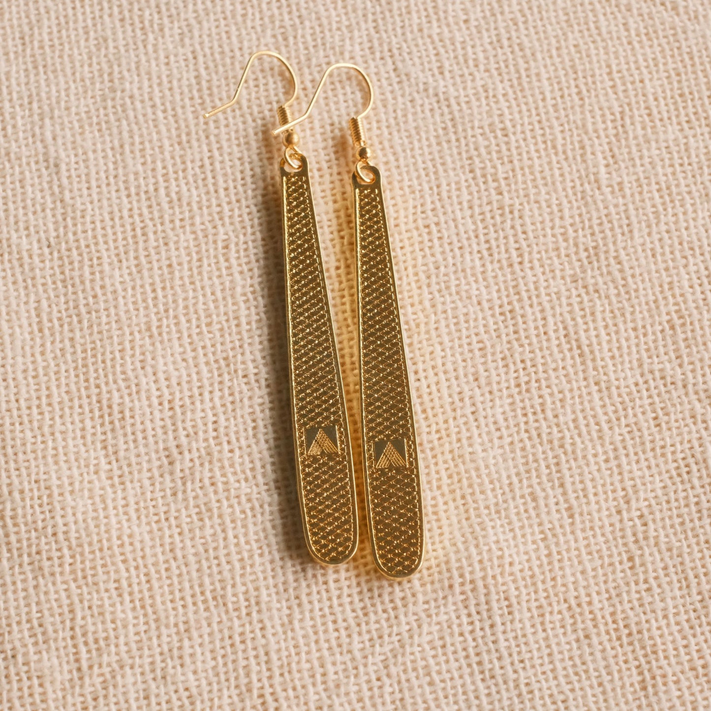 Continental Collection 3: ダマスクスピアス "Camila"